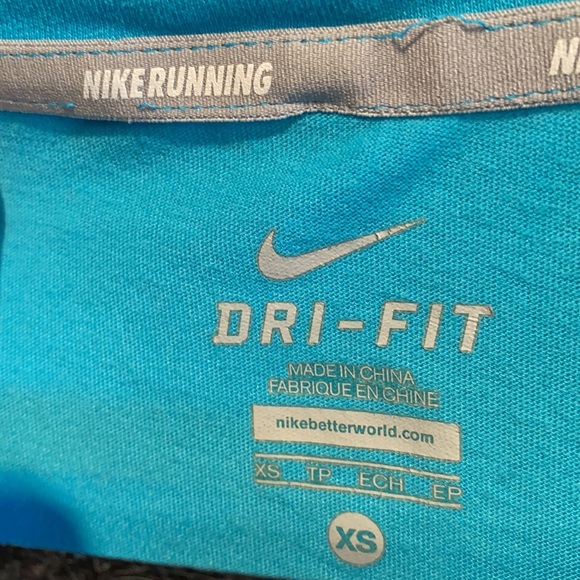 Nike workout shirt short sleeve dri fit v neck XS - Picture 3 of 10